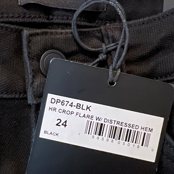 🟠NWT JUST BLACK (JBD) High Rise Cropped Flare Jeans w/Distressed Hem in Black - Picture 8 of 13